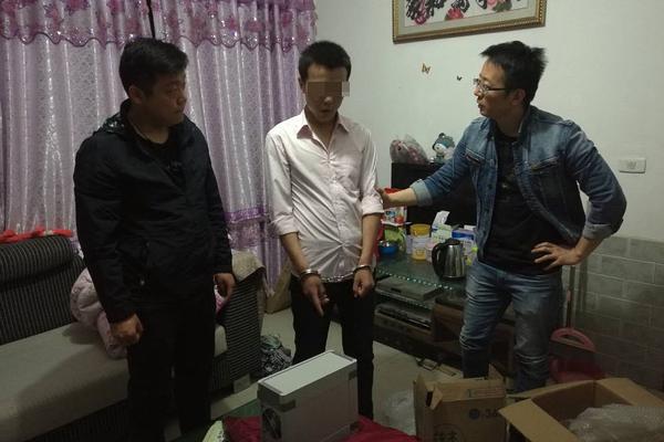 学生喷浆新体验、网站茄子带你玩转创意分享