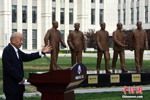 总攻我被偶像男团盯上了——周独步的故事引爆全网热议
